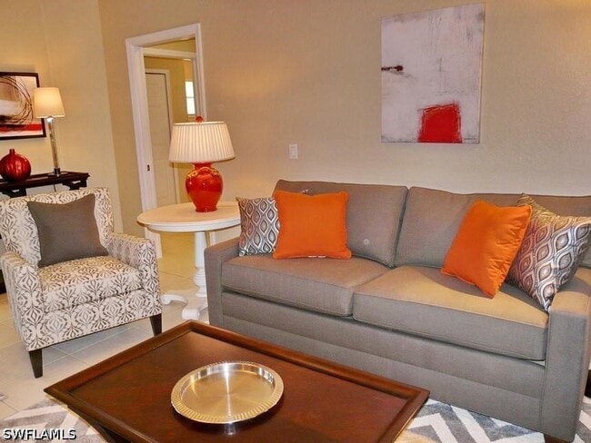 Building Photo - 264 Castaways St