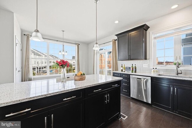 Building Photo - 23445 Millville Woods Square