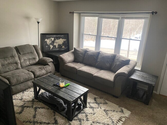 Building Photo - 1544 E Park Ave