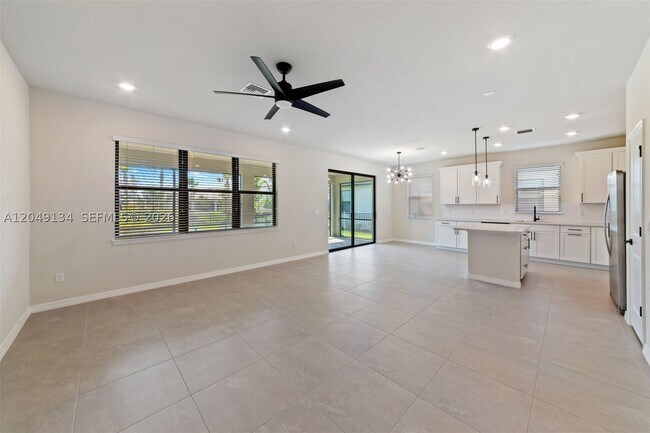 Building Photo - 4470 Waterside Dr