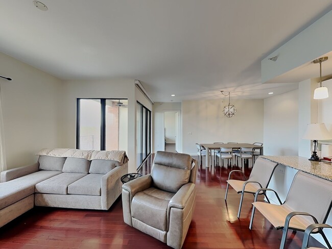 Building Photo - Attractive, fully furnished Arthouse condo — READY NOW!