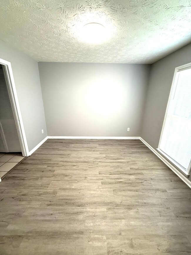 Building Photo - **3 Bed 2 Bath Located in Brentwood ** Cal...