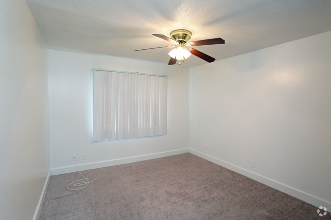 Interior Photo - Woodley Oaks Apartments