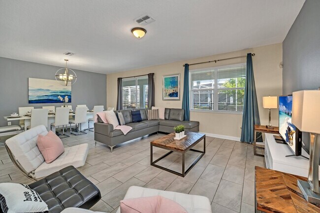 Building Photo - 1671 Moon Valley Dr