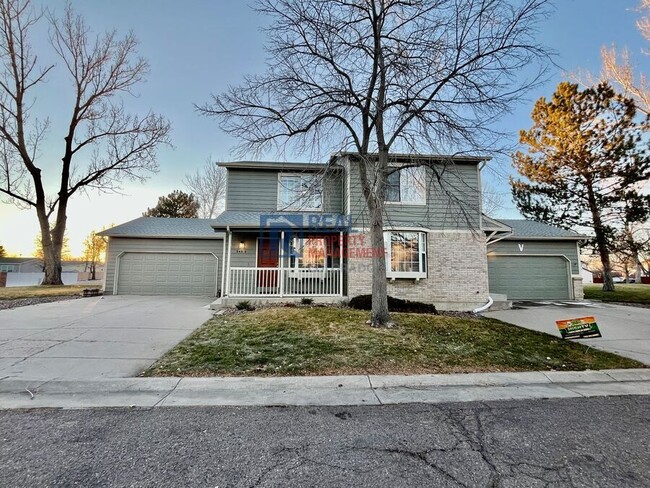 Building Photo - 940 W 133rd Cir