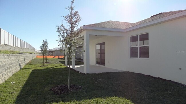 Building Photo - 7641 Syracuse Dr