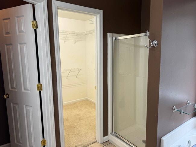 Building Photo - 3BR Townhome in Brentwood