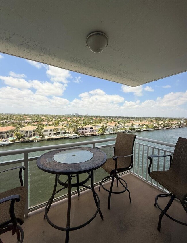 Building Photo - 1600 S Ocean Dr