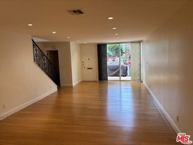 Building Photo - 5215 Sepulveda Blvd