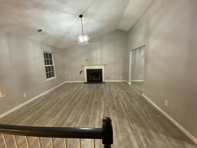 Building Photo - 280 Bridgestone Ln