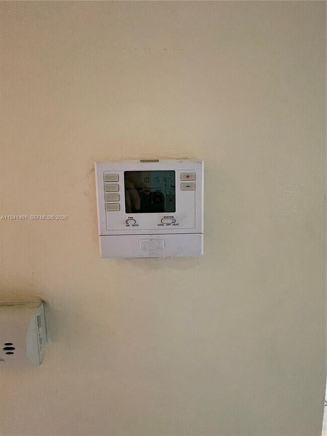 Building Photo - 426 NE 210th Cir Terrace