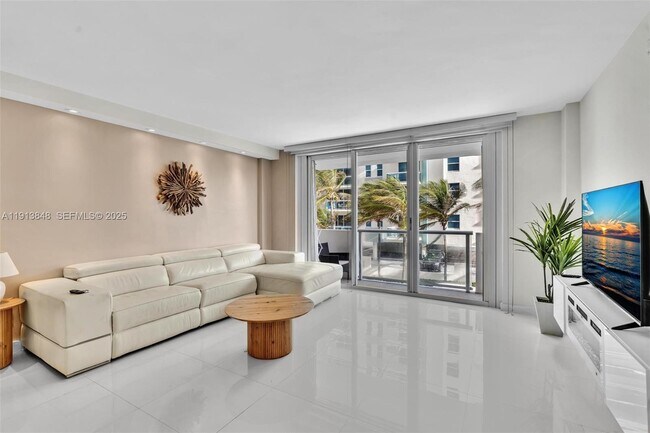 Building Photo - 9195 Collins Ave