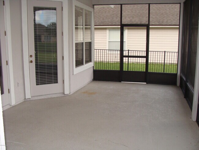 Building Photo - 2266 Cascadia Ct