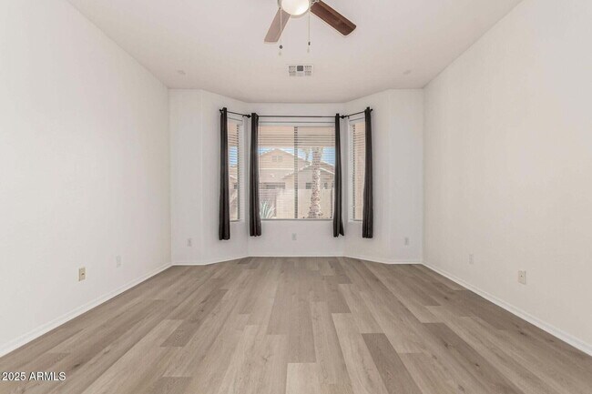 Building Photo - 15429 W Ventura St