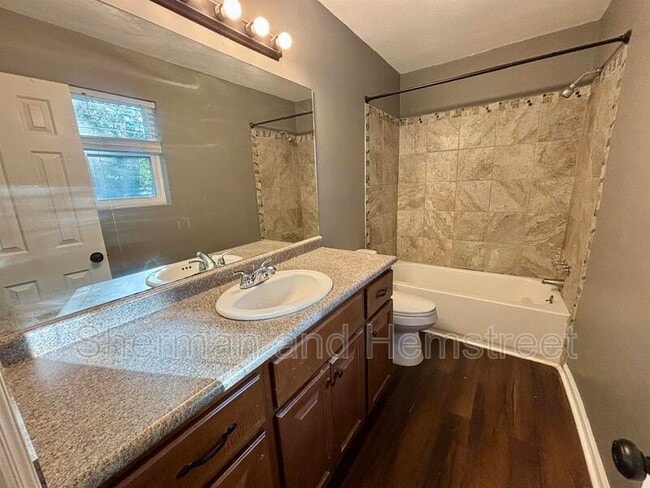 Building Photo - 2714 Fair Oak Ct