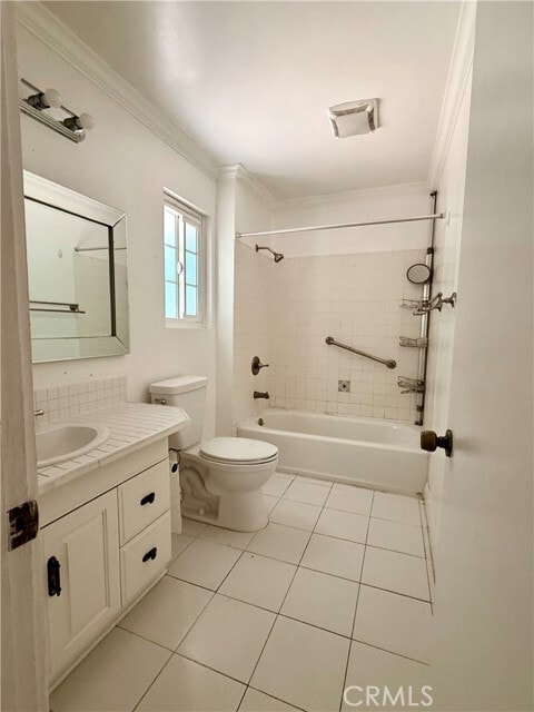 Building Photo - 1701 Victoria Dr