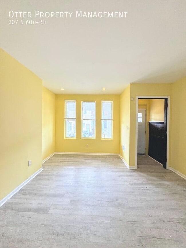 Building Photo - 207 N 60th St