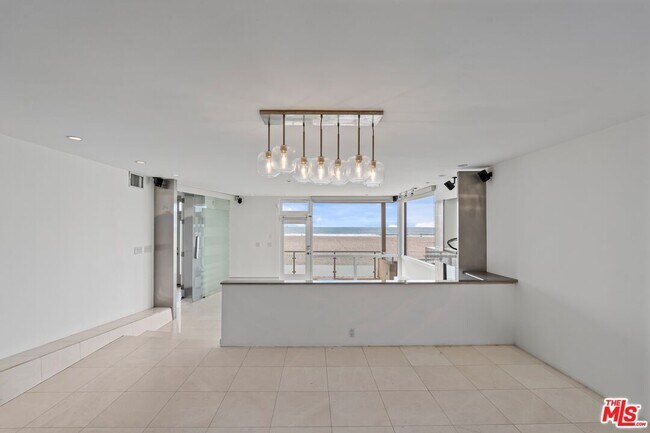 Building Photo - 6 Eastwind St