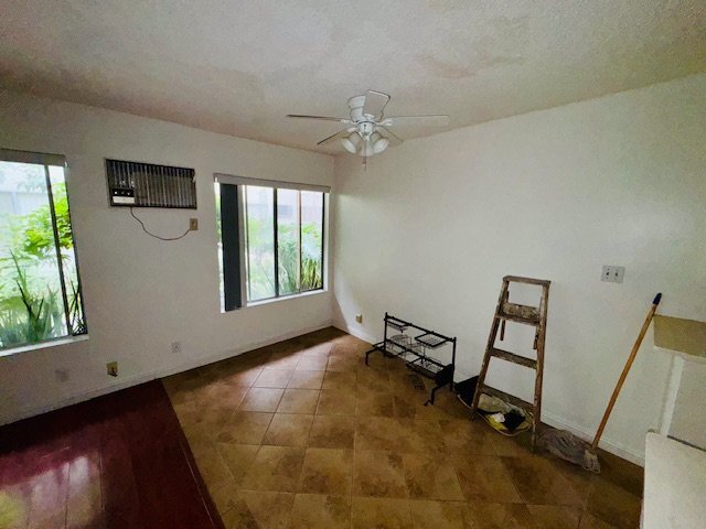 Building Photo - 610 N Wilton Pl