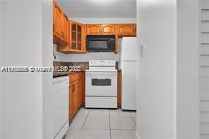 Building Photo - 2935 NE 163rd St