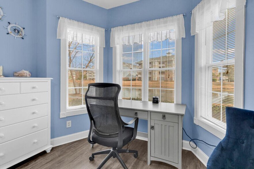 Building Photo - 4879 Luster Leaf Cir