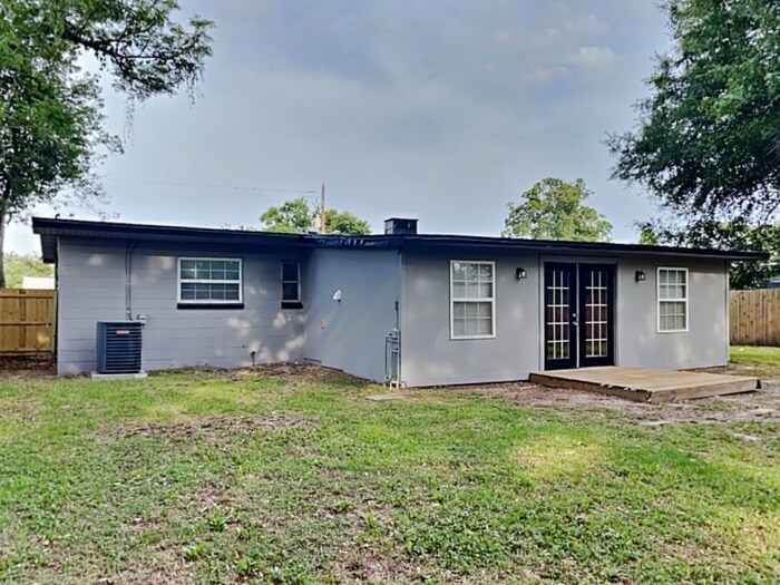 Building Photo - 11514 Soforenko Dr