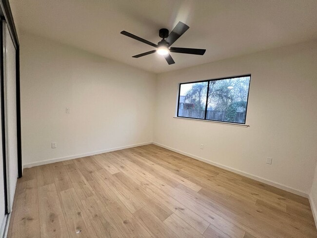 Building Photo - Beautiful 3-bedroom for rent- West Side