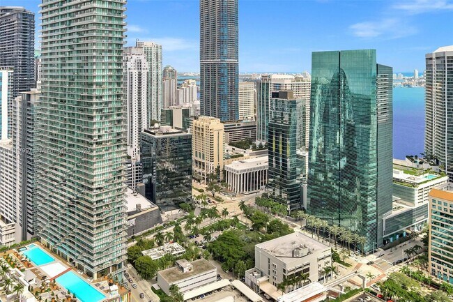 Building Photo - 1300 S Miami Ave