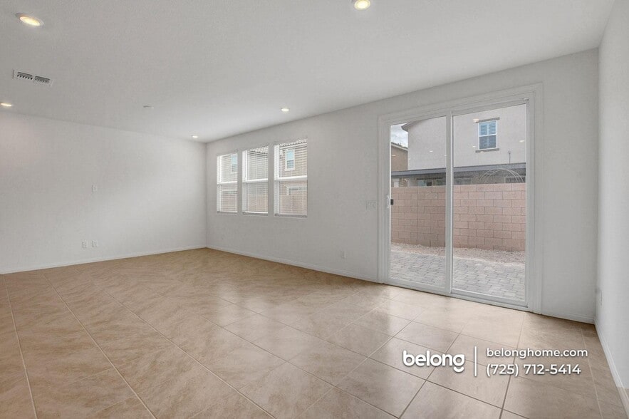Building Photo - 4109 Nopal Serrano Ave