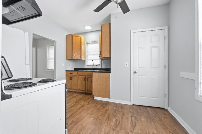 Building Photo - 1625 Sherman Blvd