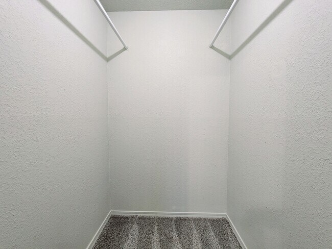 Building Photo - 11703 Lorene Ave