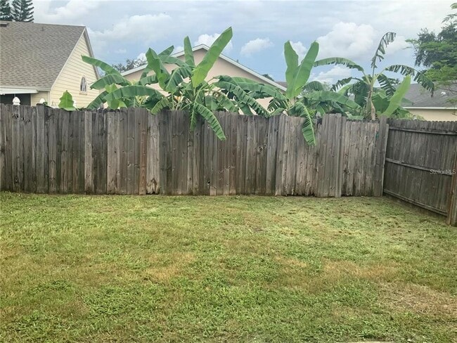 Building Photo - 1705 Chatham Cir