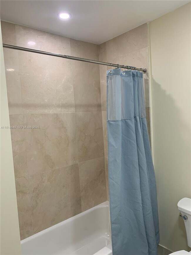 Building Photo - 3235 SW 58th Ct