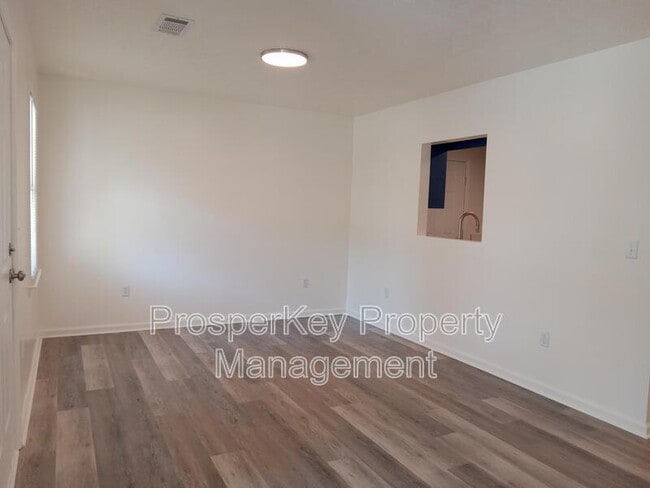 Building Photo - 4721 13th Ave