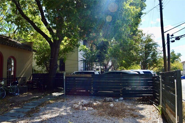 Building Photo - 2813 Salado St