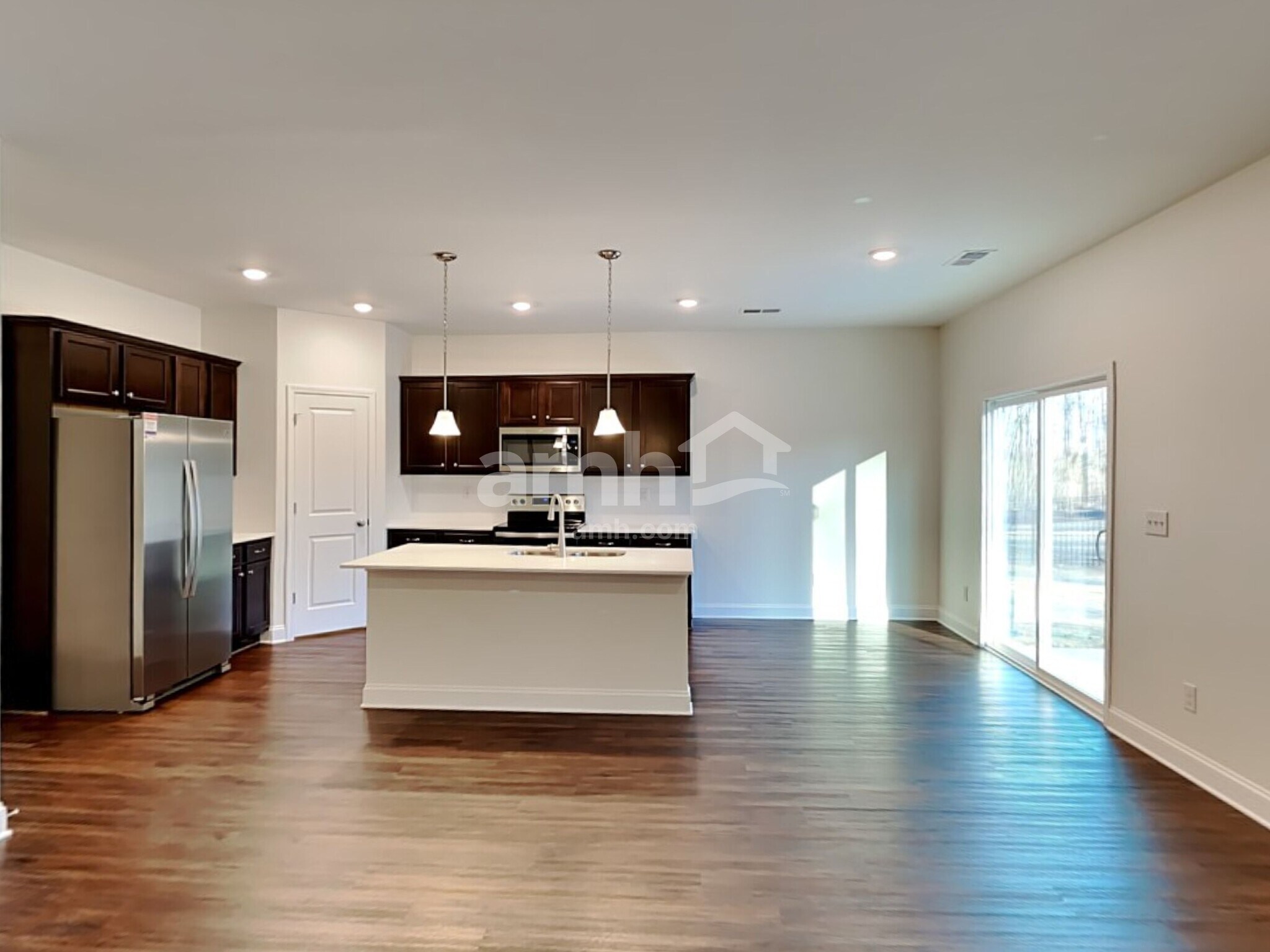 Building Photo - 618 Rivermist Dr
