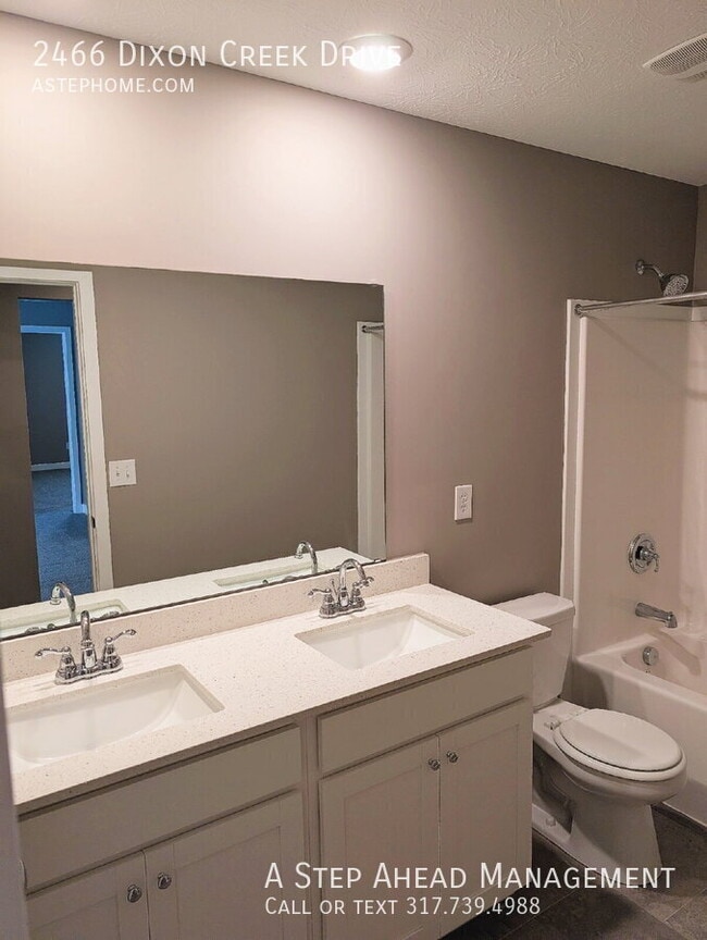 Building Photo - 2466 Dixon Crk Dr