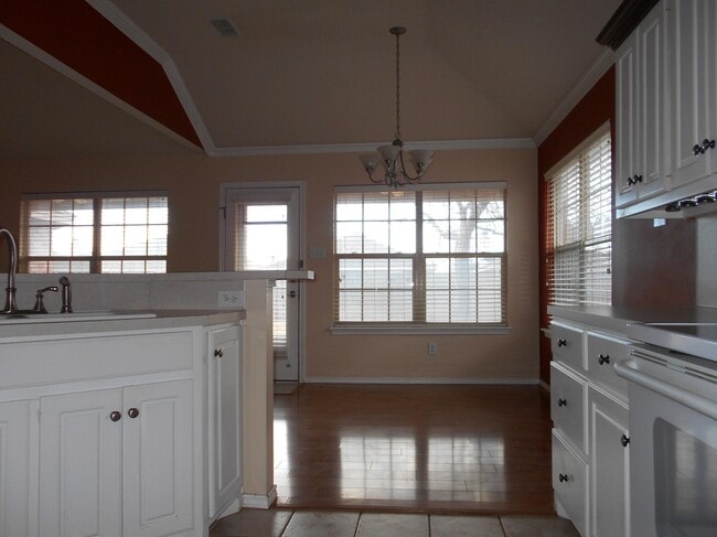 Building Photo - 6513 91st St