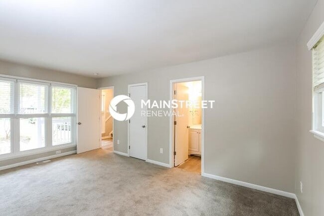 Building Photo - 3 Bedroom Pet-Friendly Home in CHARLOTTE, NC with Main Street Renewal