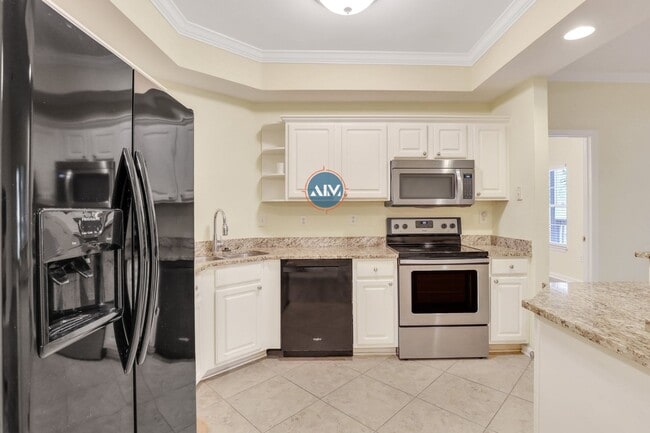 Building Photo - Live the Lowcountry Lifestyle in Comfort a...