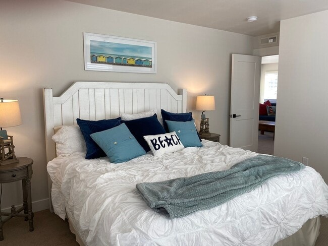 Building Photo - Daybreak Island Furnished Home