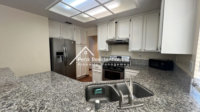 Building Photo - 402 Harlow Ct