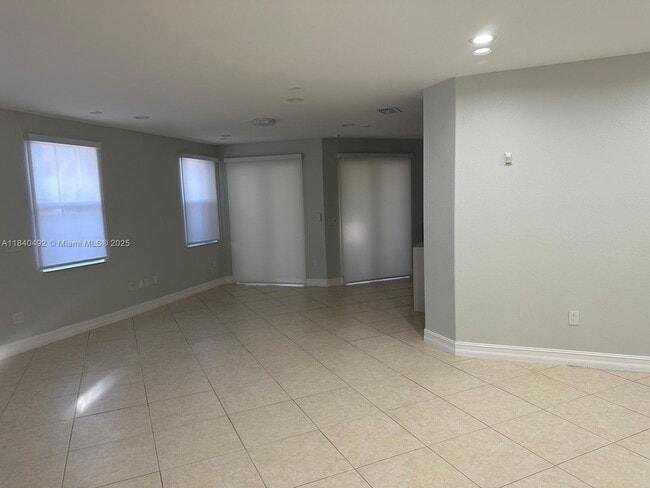 Building Photo - 11177 NW 79th Ln
