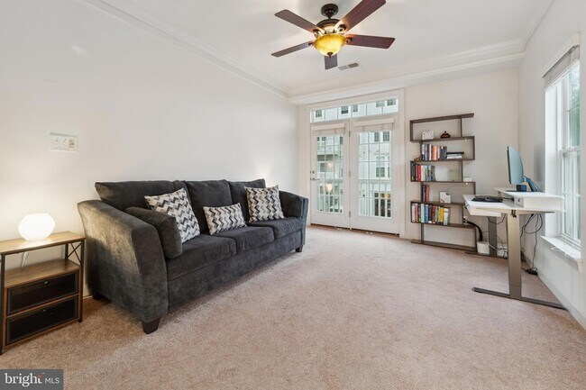 Building Photo - 5722 Callcott Way