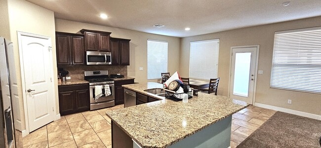 Building Photo - 6405 Hall of Fame Blvd