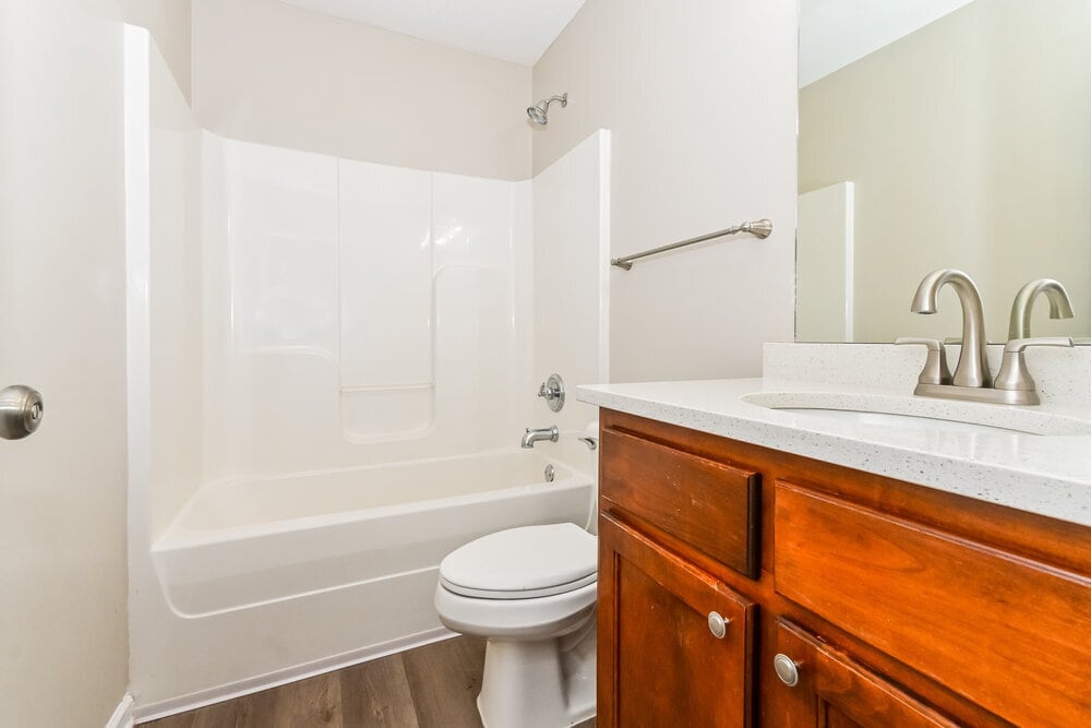 Building Photo - 1540 Madison Cove W