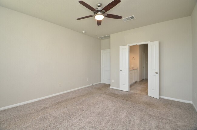 Building Photo - 3502 Gannan Lake Ct