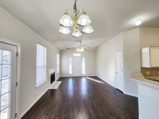 Building Photo - 1503 Cedar Park Dr