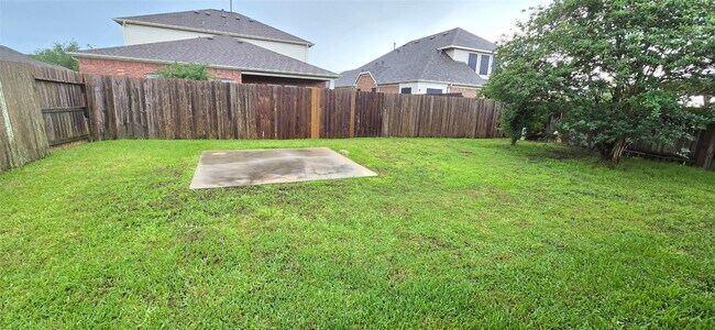 Building Photo - 15215 Benson Landing Dr