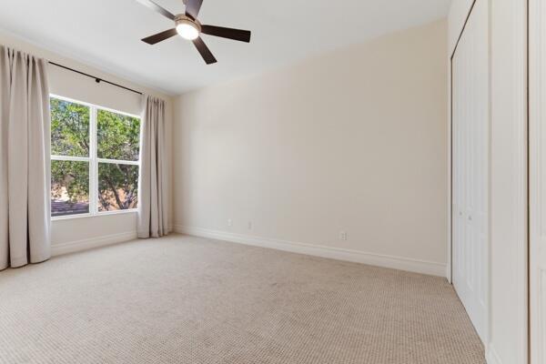 Building Photo - 6109 NW Kendra Ln